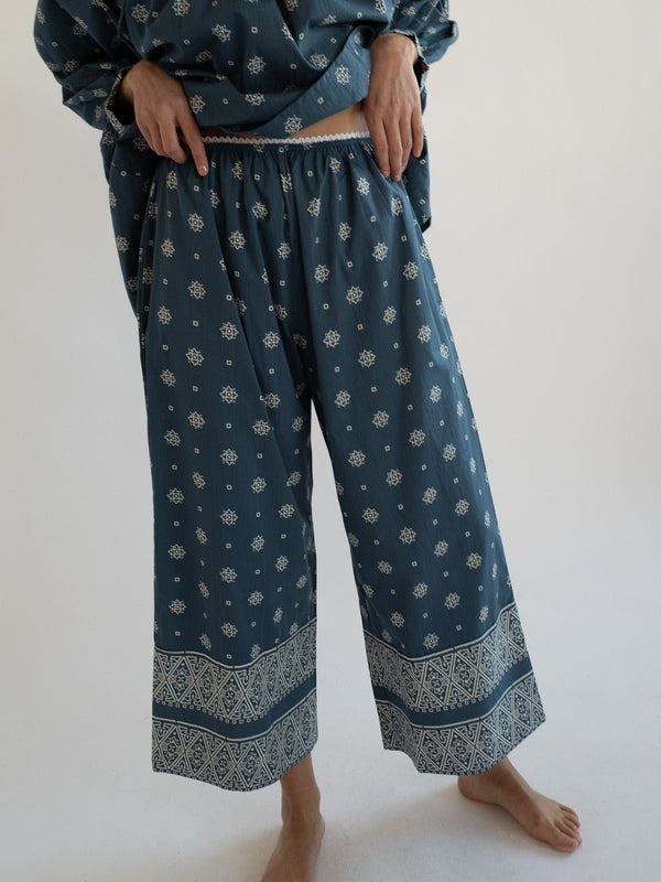 Francine Pant in Bandana — view 3