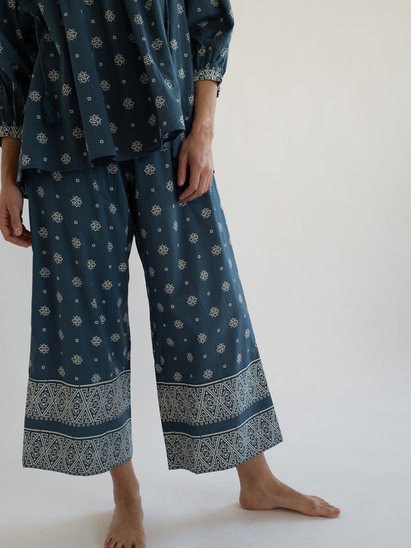 Francine Pant in Bandana — view 4