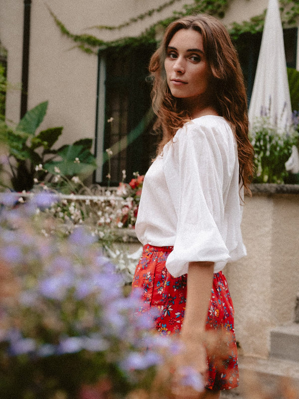 Lani Short in Isola — view 6