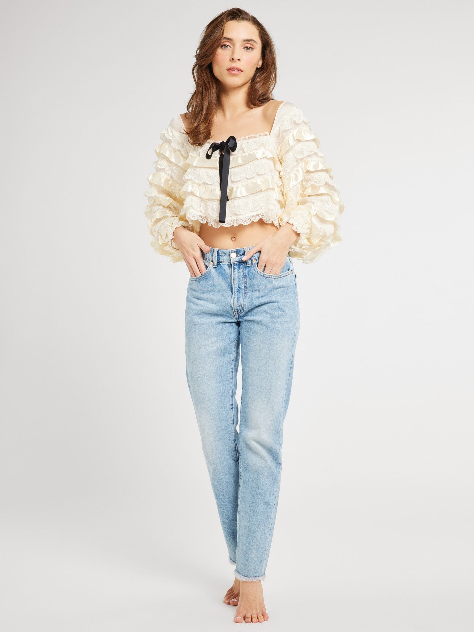 【新品未使用】IRENE Shirring Lace Frill Tops Kimchi Blue Irene Sheer Lace Ruffle Bell Sleeve Top – On Sale Now