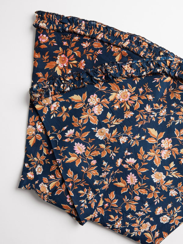 Cocktail Tablecloth in Montmartre — view 1