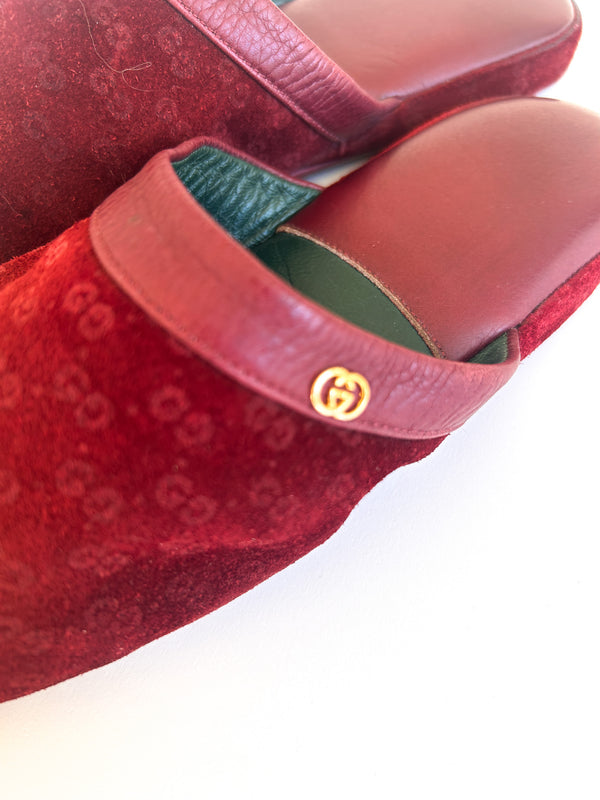 Vintage Gucci Burgundy Suede House Slippers, GG Embossed with Green Leather Lining - Made in Italy, EU 36 — view 1