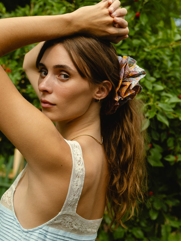 Scrunchie — view 2