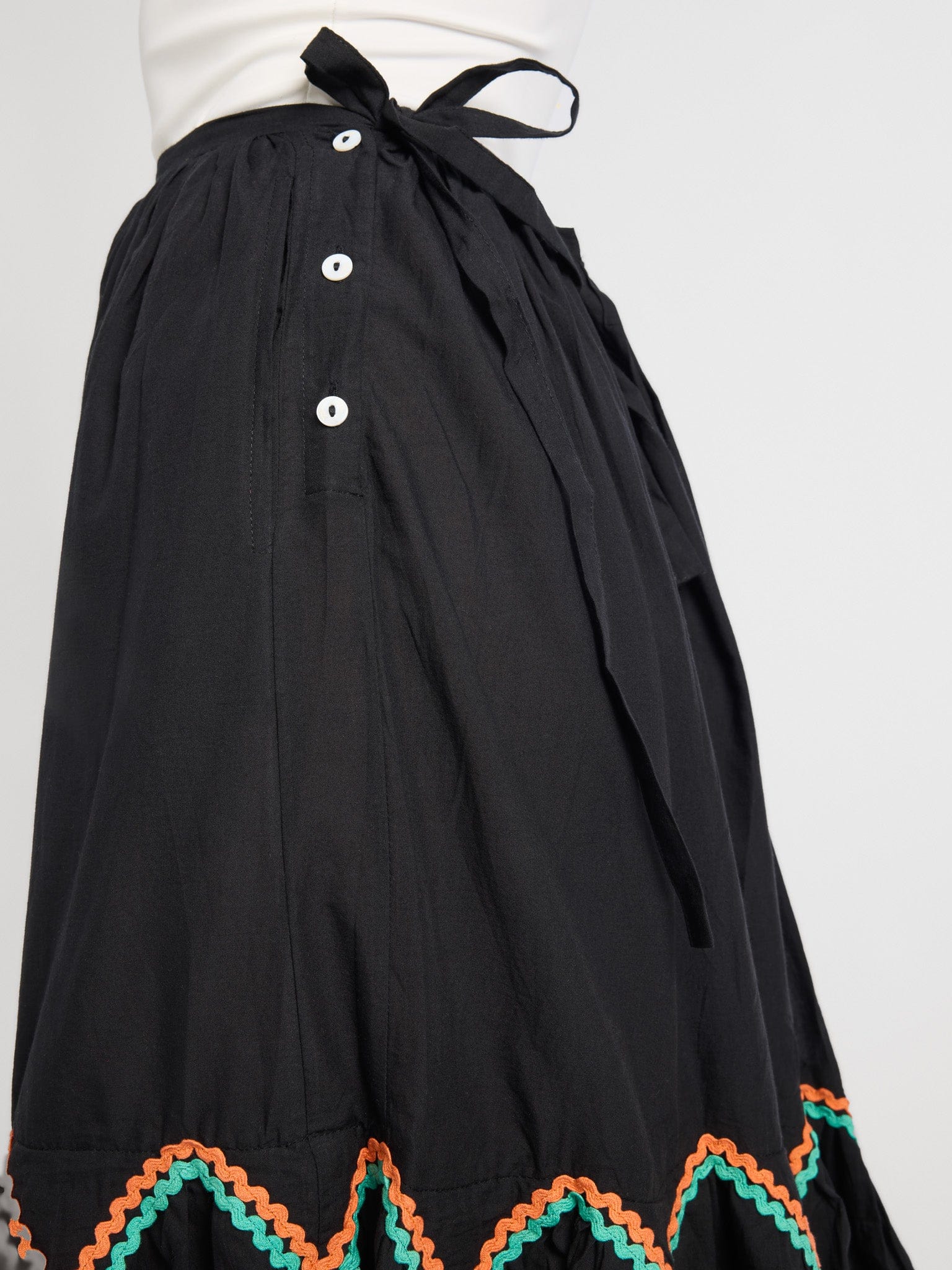 Amalie Skirt in Black – MILLE