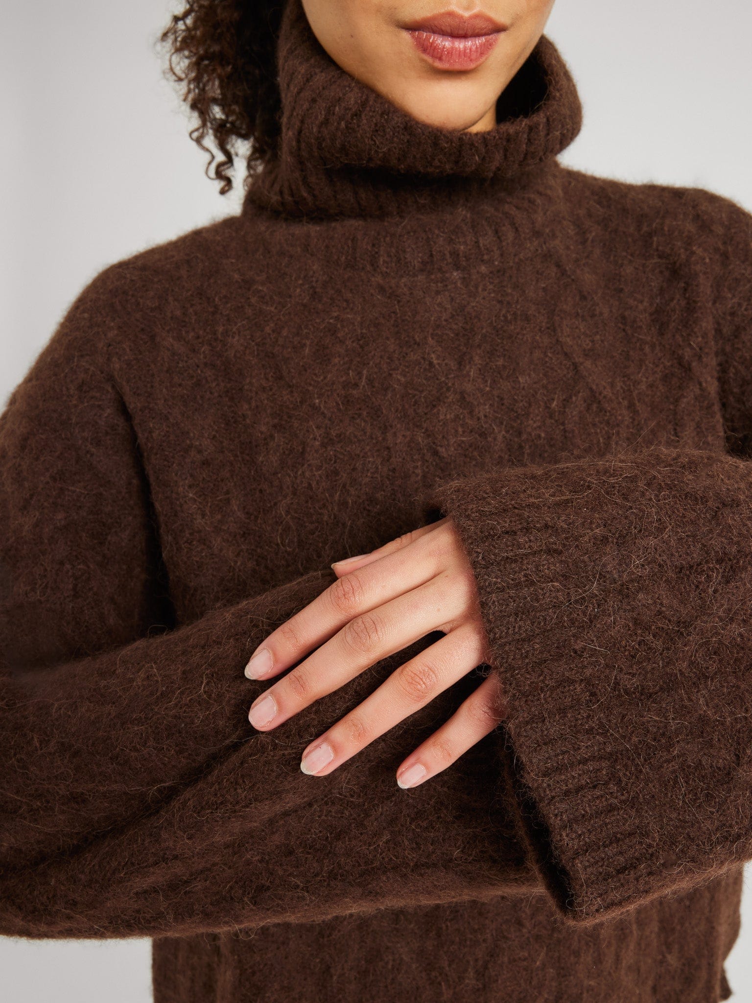 MILLE Clothing Annika Turtleneck in Cocoa