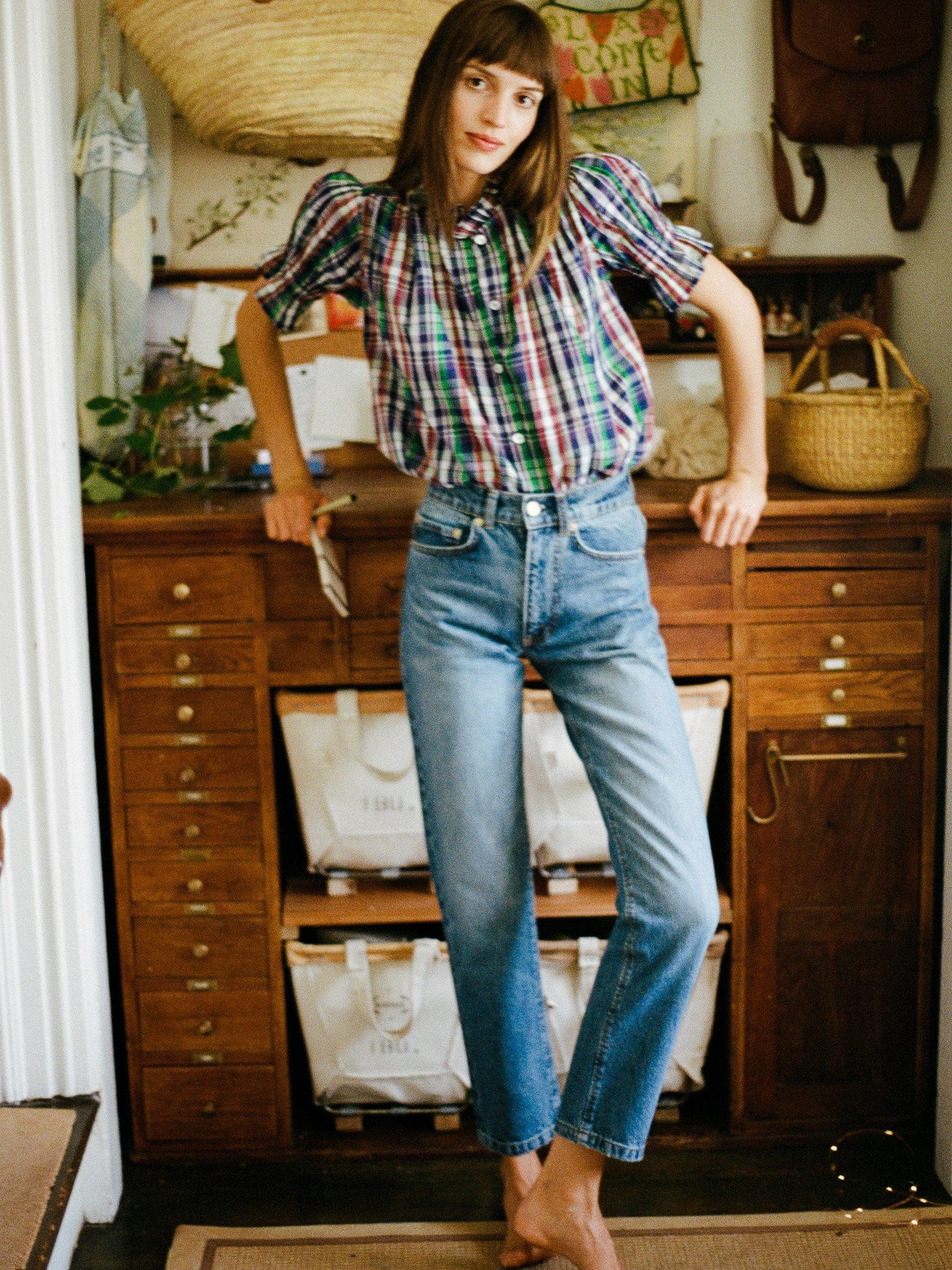 MILLE Clothing Brooke Mid Rise Slim Fit Jean in Montecito