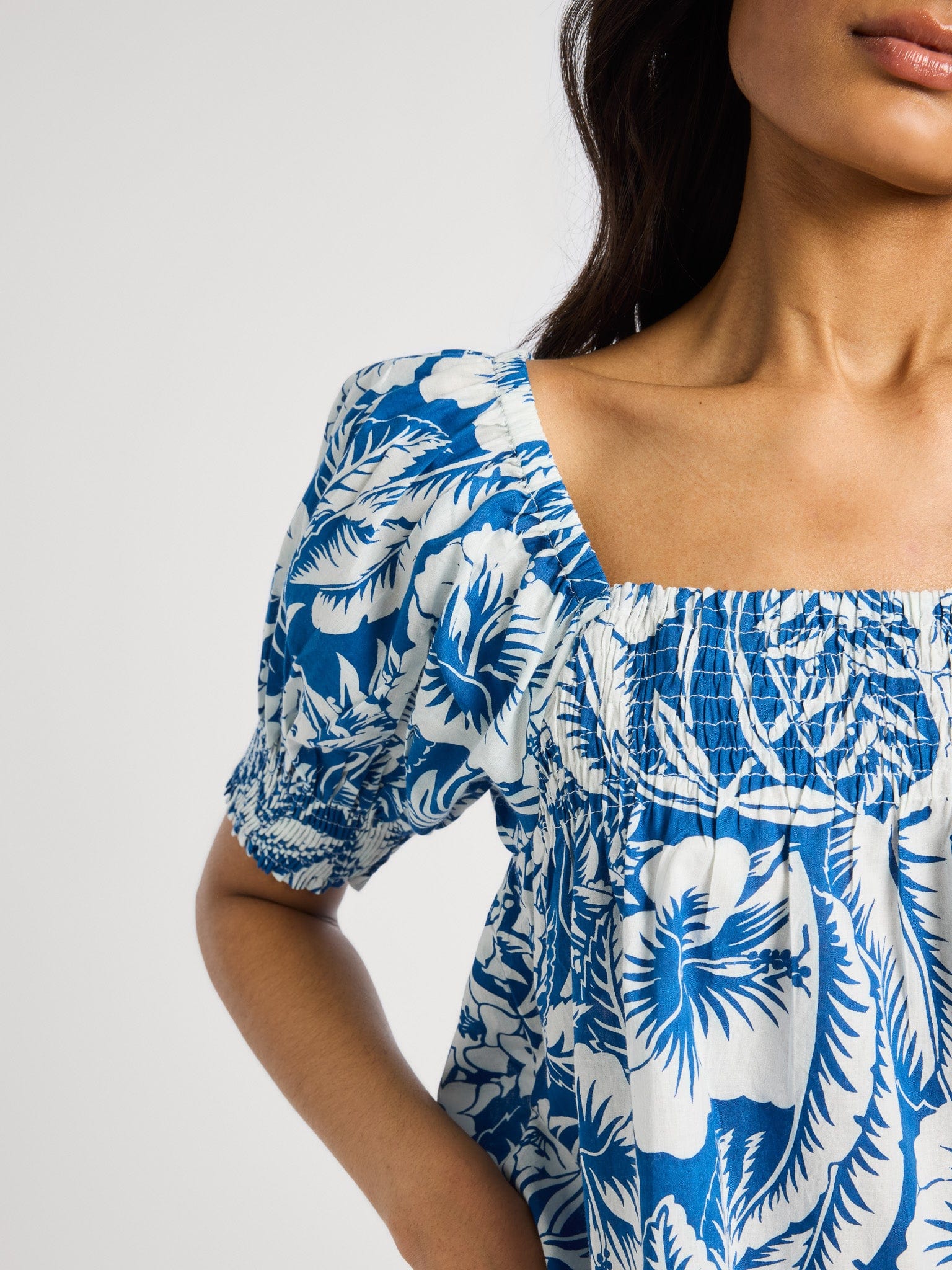 MILLE Clothing Caro Top in Blue Hibiscus