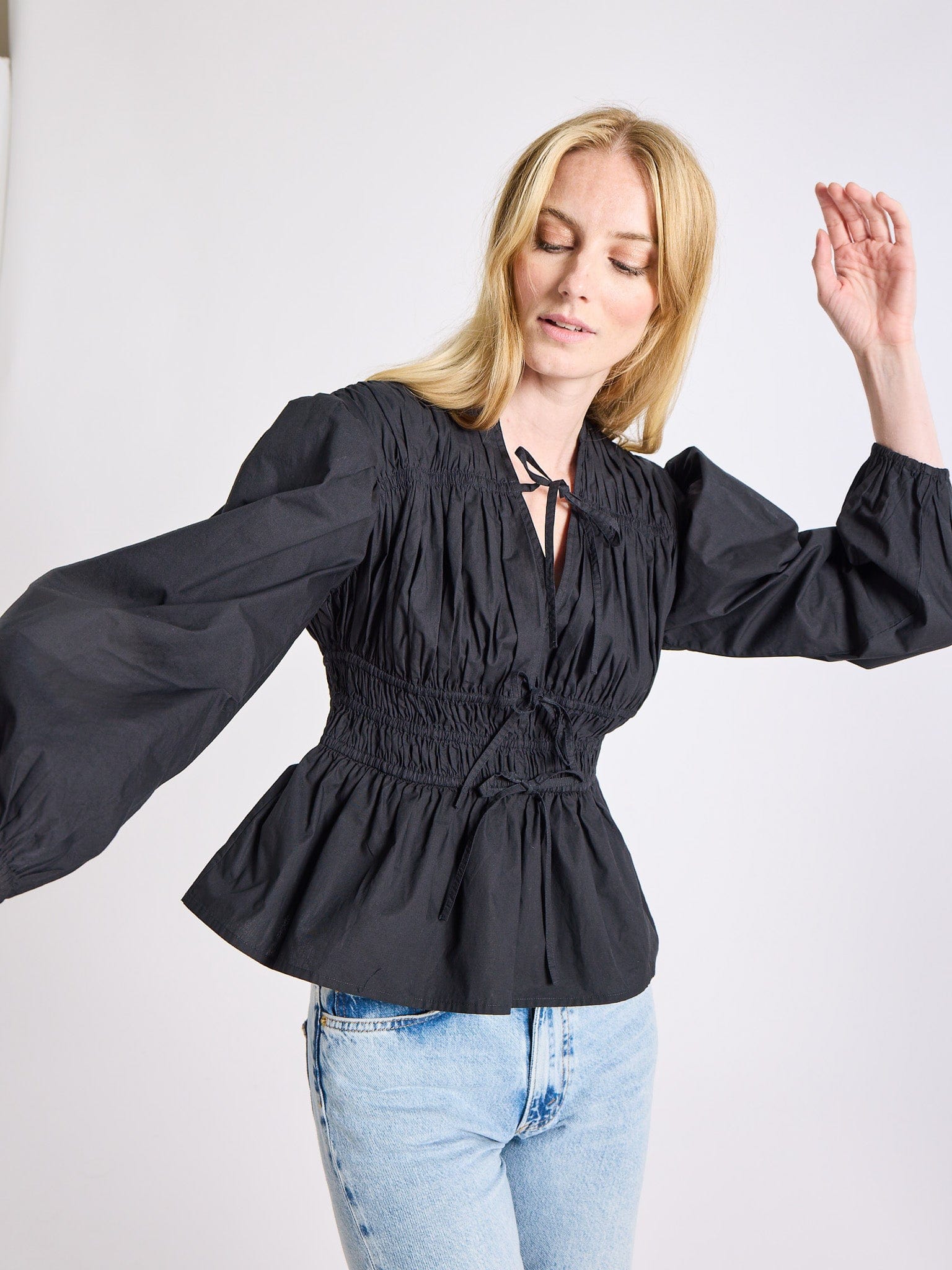 トップス ella asymmetry blouse Ella Top in Black | MILLE – Ruched V-Neck Long Sleeve Cotton Blouse