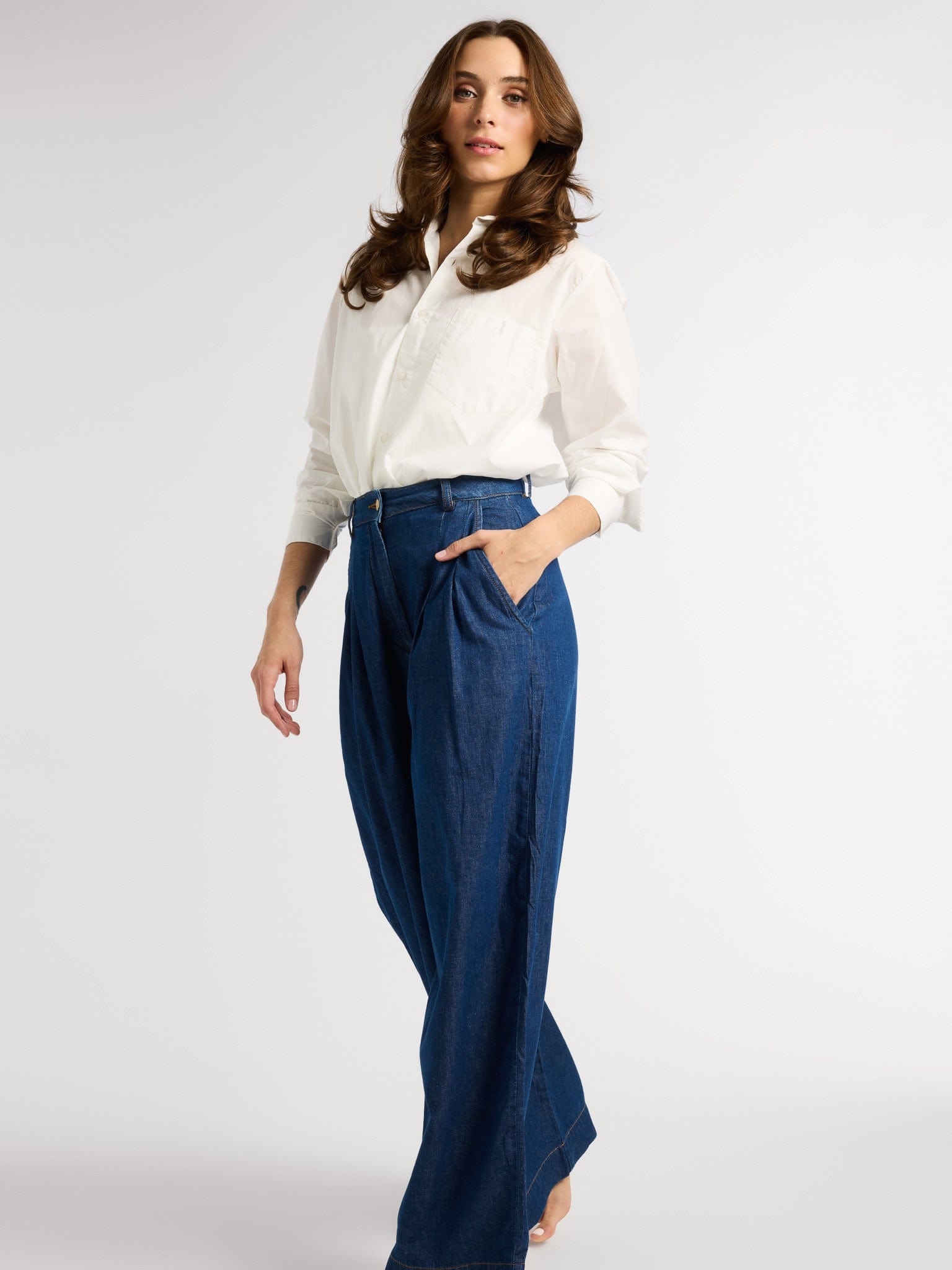 Hepburn Pant in Greenwich – MILLE
