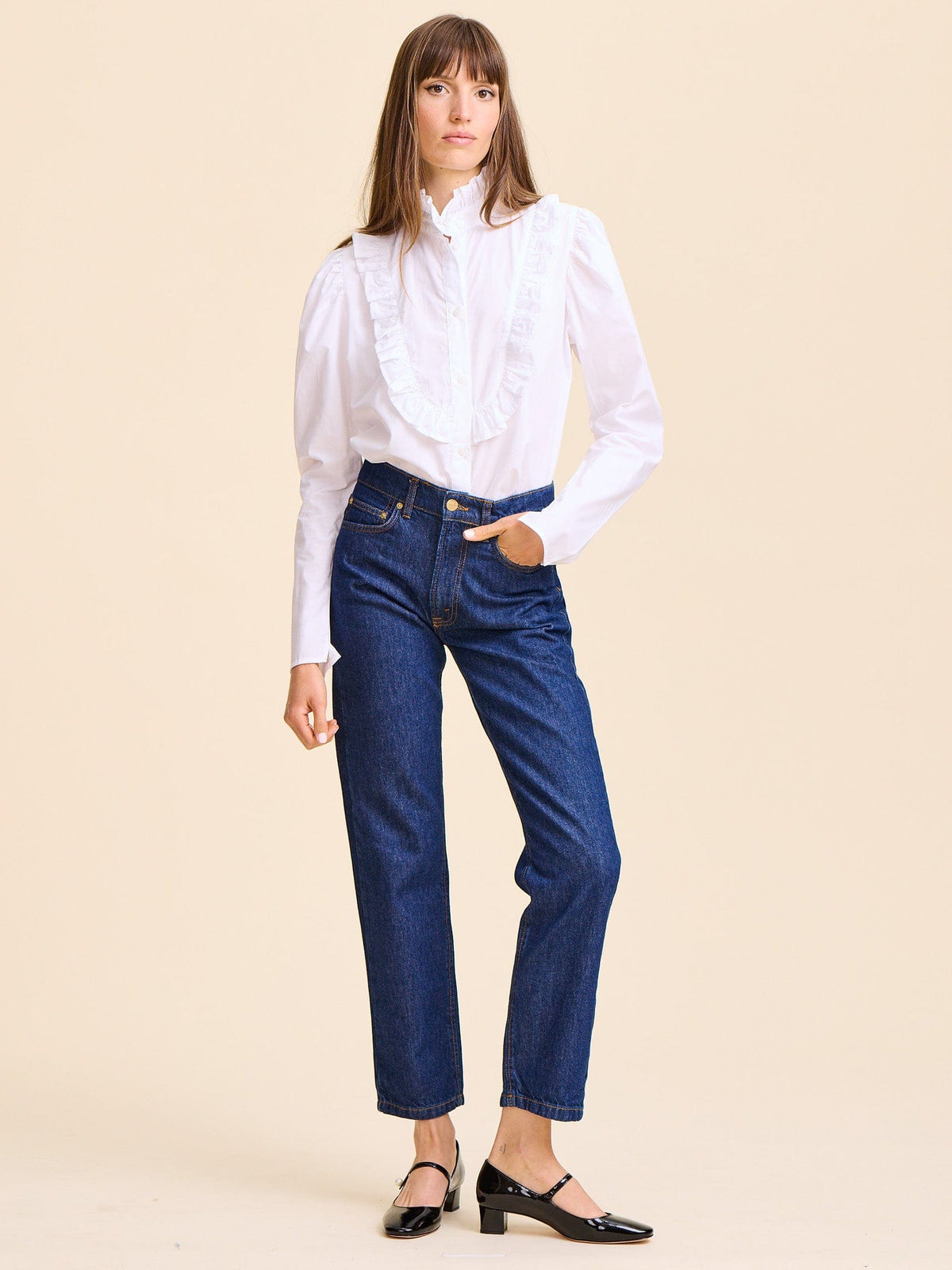 Jolie Top in White — The cut