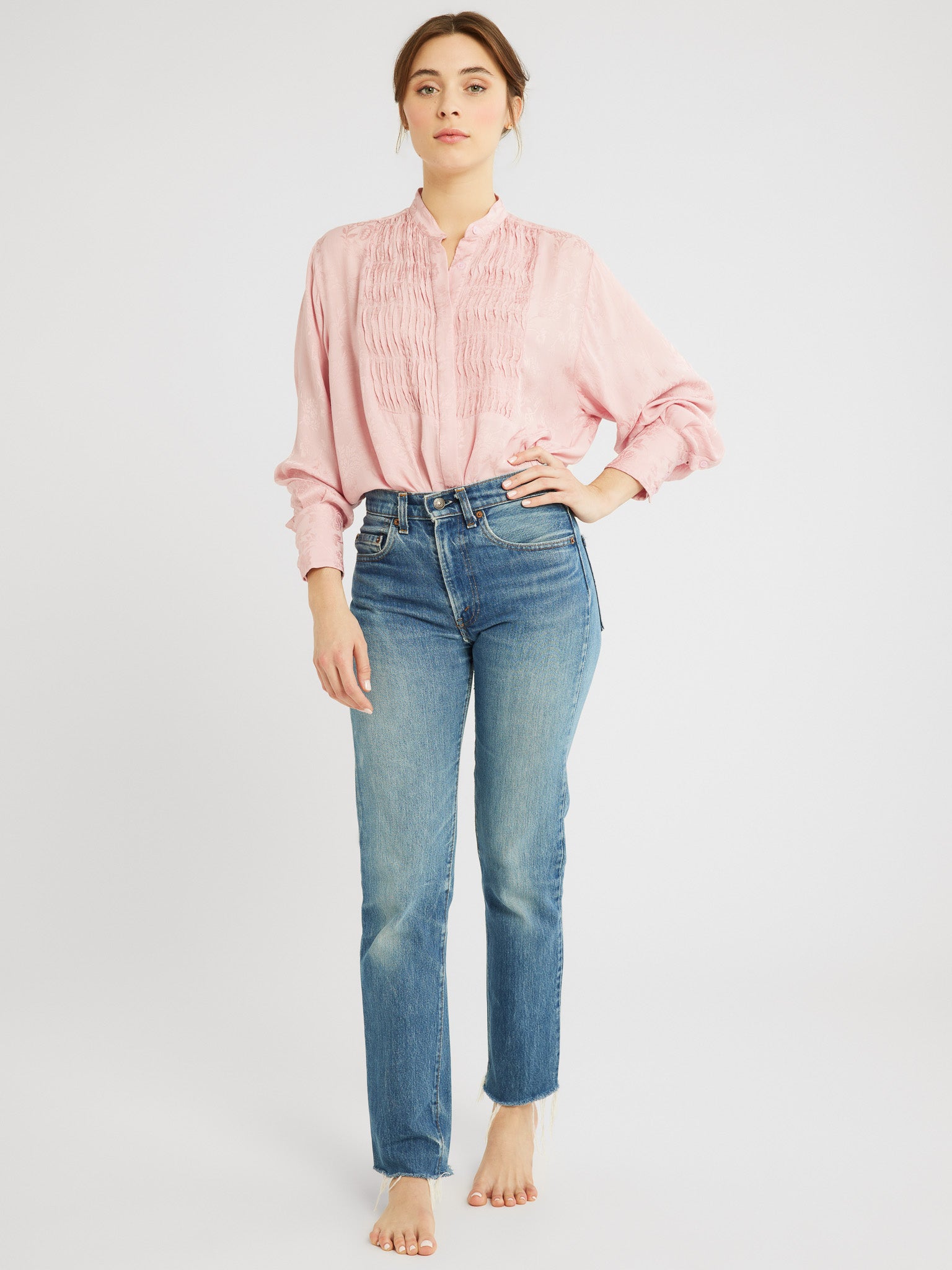 round collar rose shirt