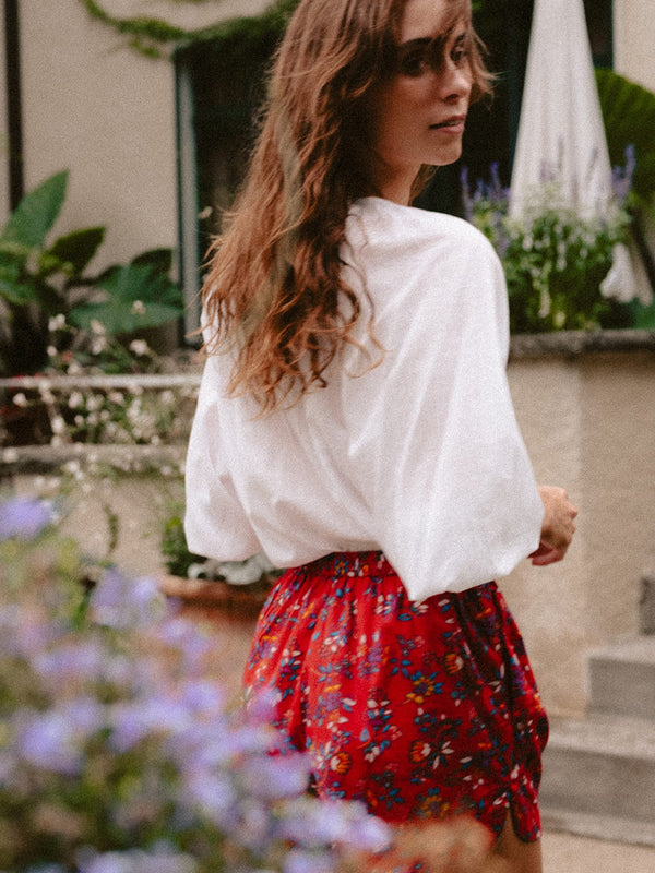 Lani Short in Isola — view 4