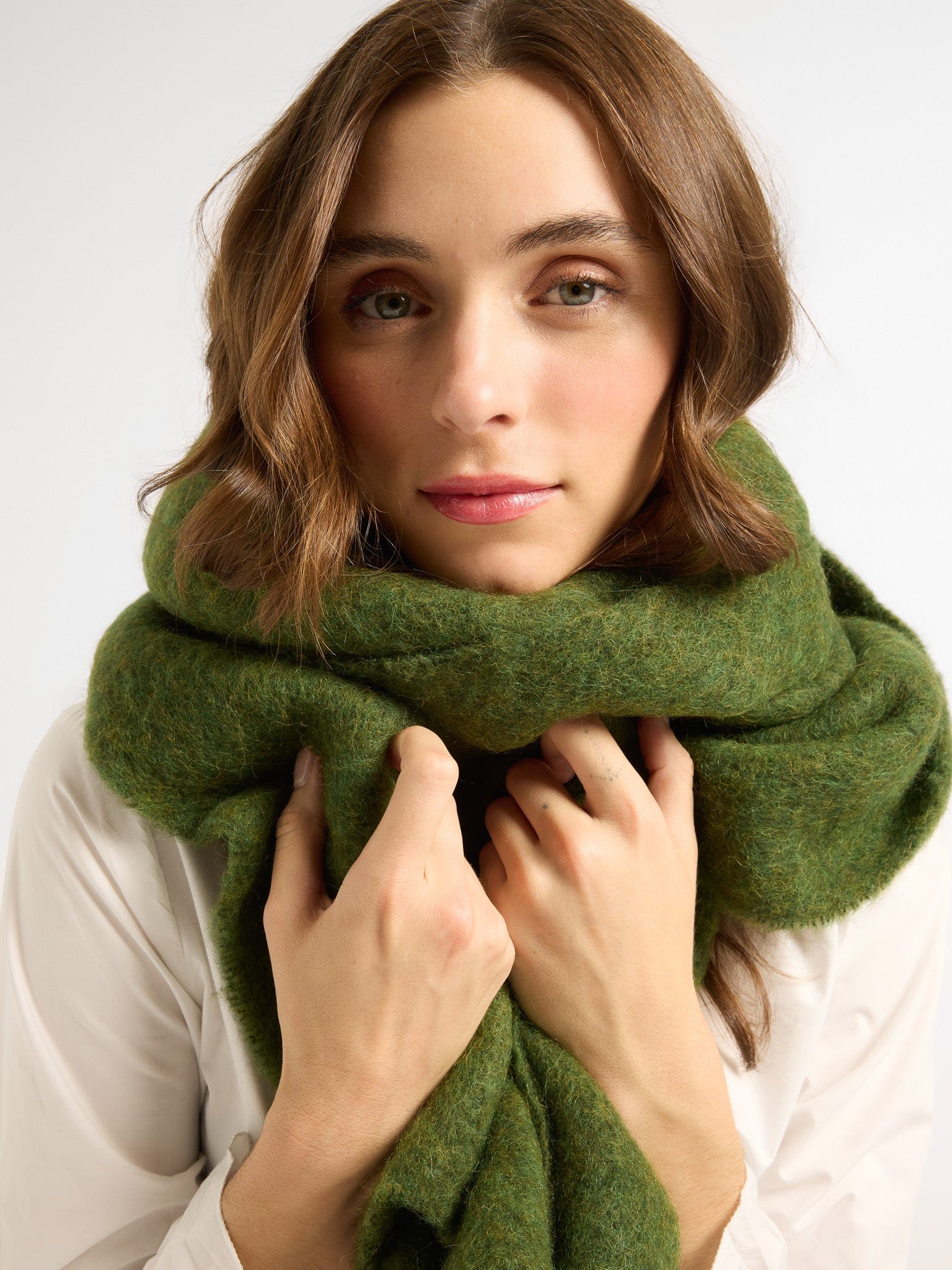 MILLE Clothing One Size Neve Scarf in Moss