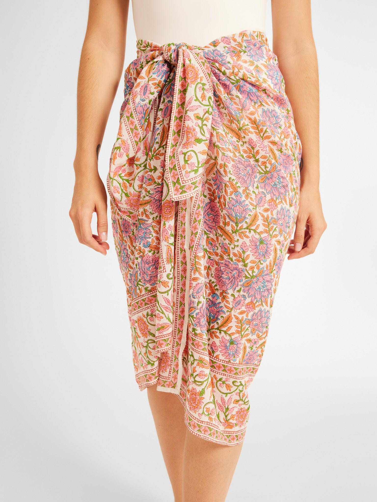 MILLE Clothing One Size Pareo in Avignon Floral