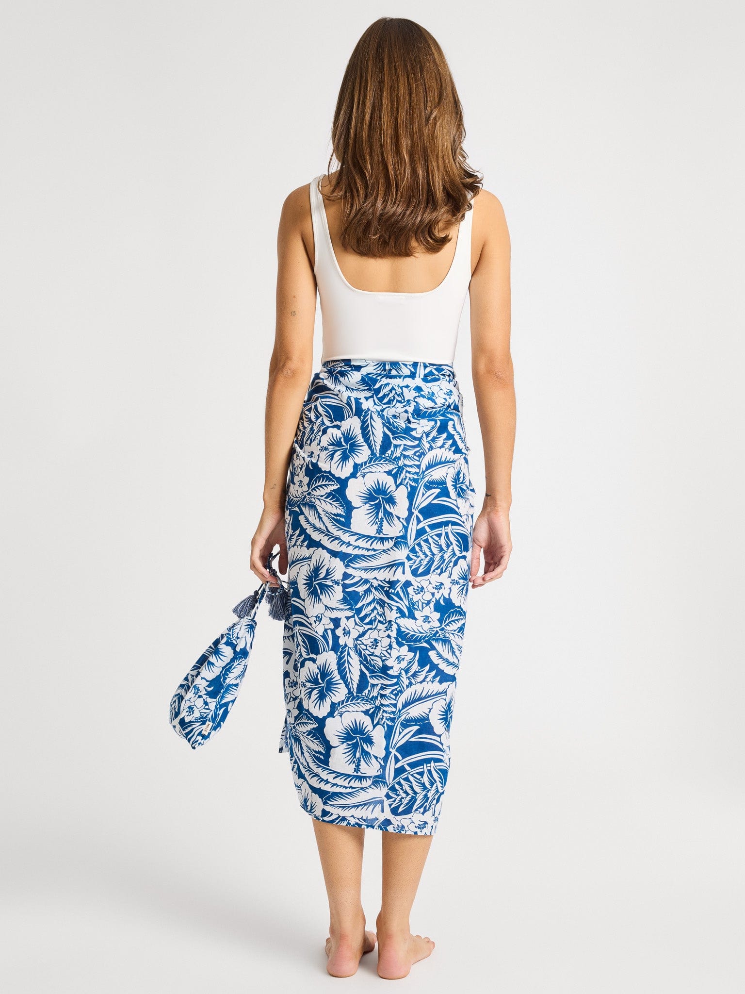 MILLE Clothing One Size Pareo in Blue Hibiscus