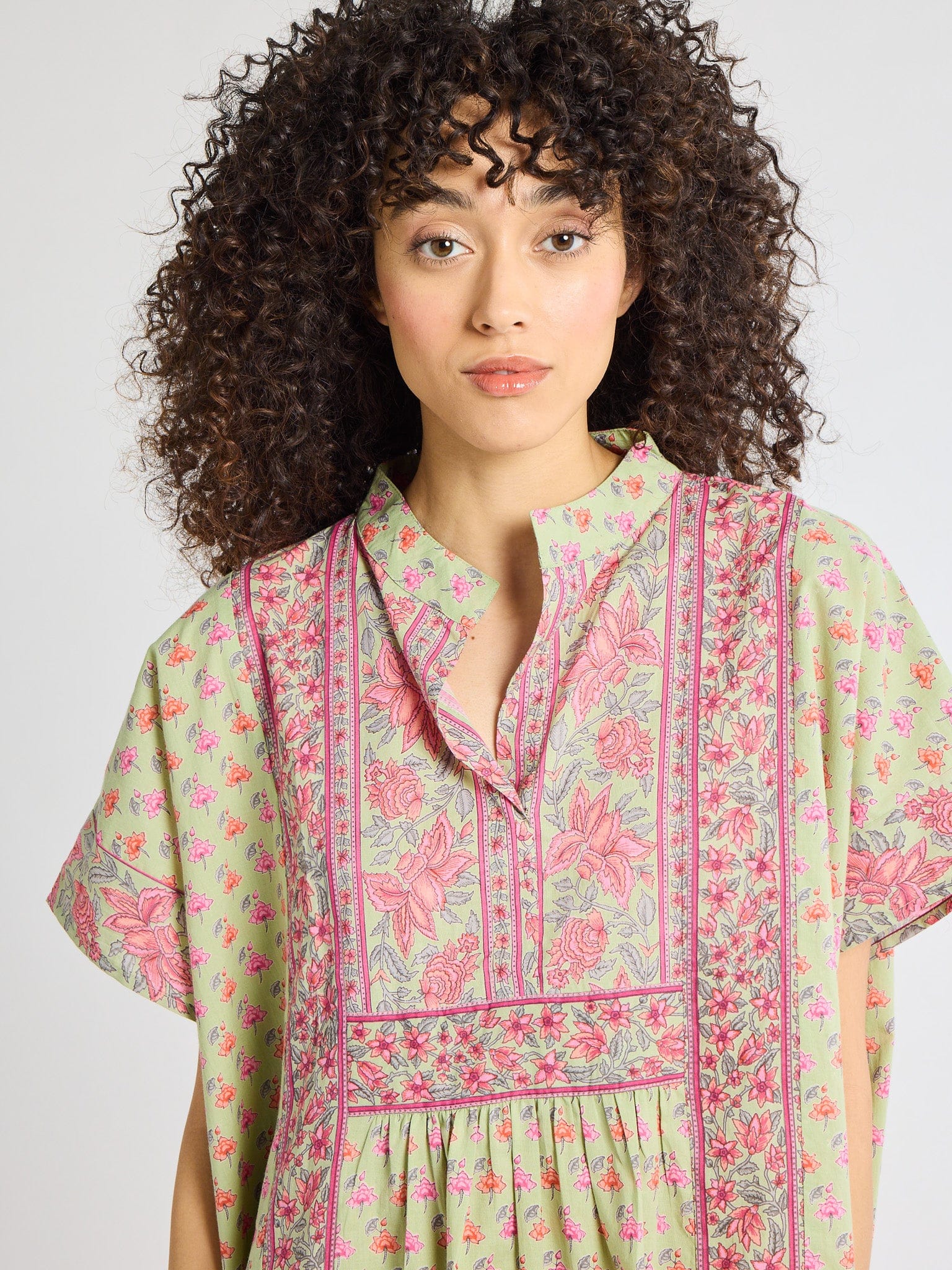 MILLE Clothing One Size Playa Caftan in Tulip Print