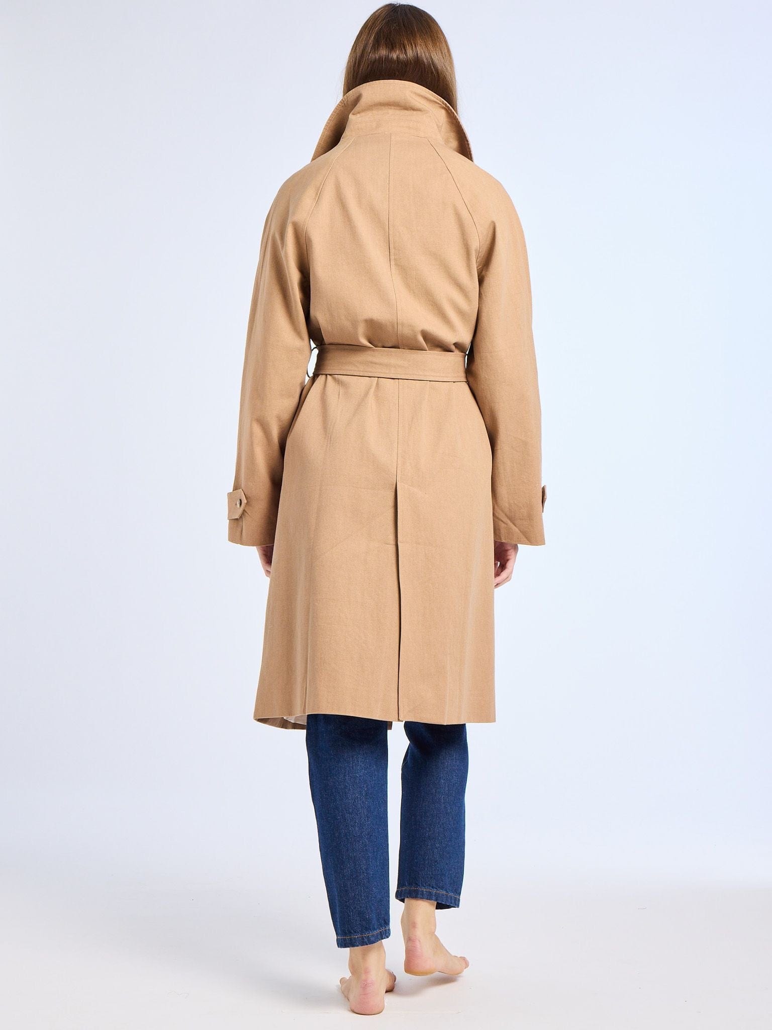 Reggie Trench in Almond | MILLE – Belted Single-Breasted Cotton