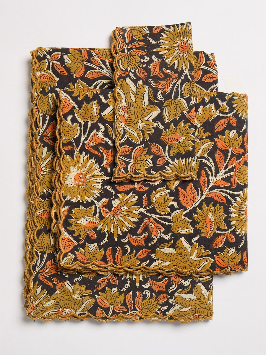Scalloped Tablecloth, 72" x 63" — alternate view