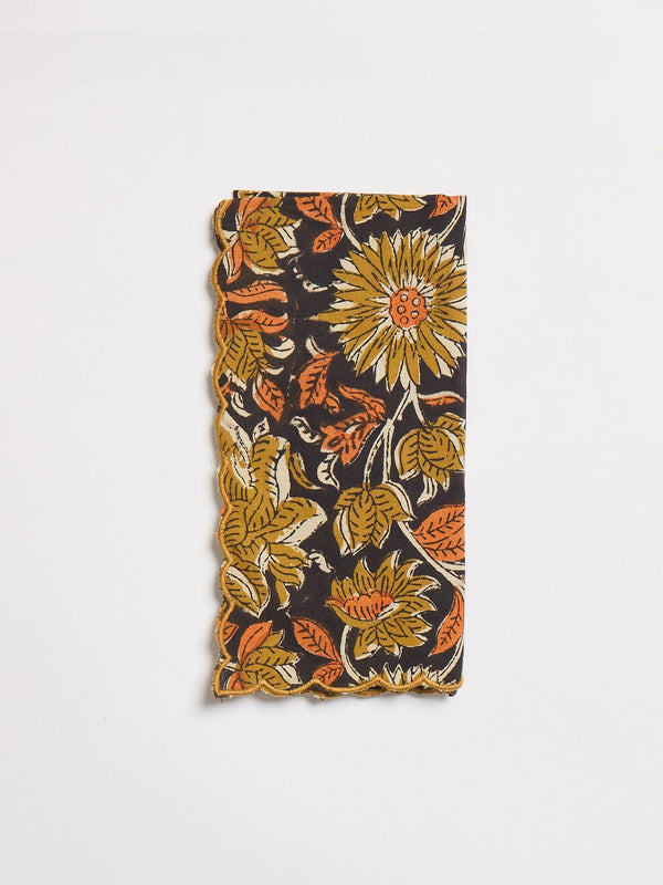 Scalloped Dinner Napkins, Set of 4 — view 11