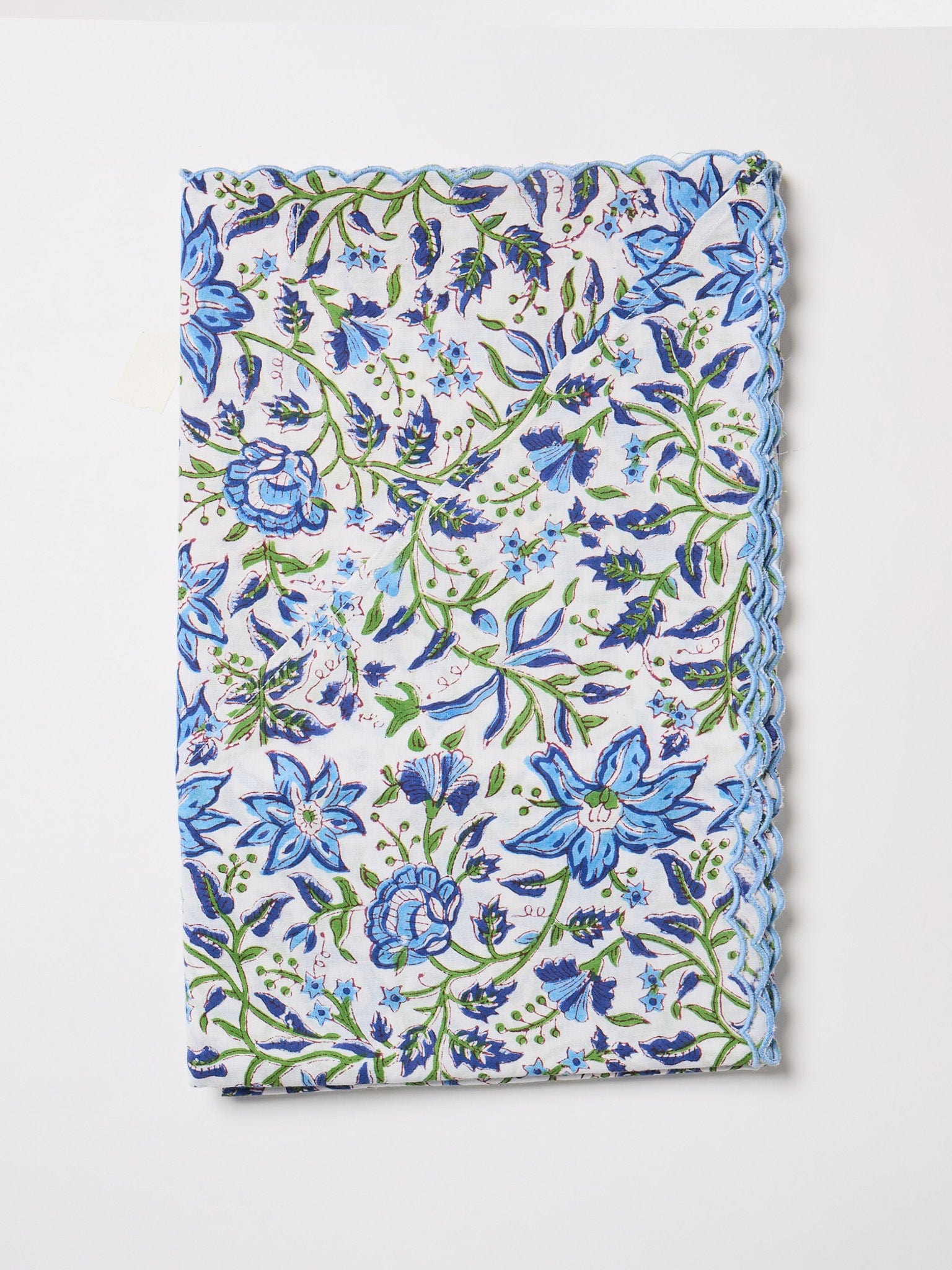 Scalloped Tablecloth - Thumbnail 3