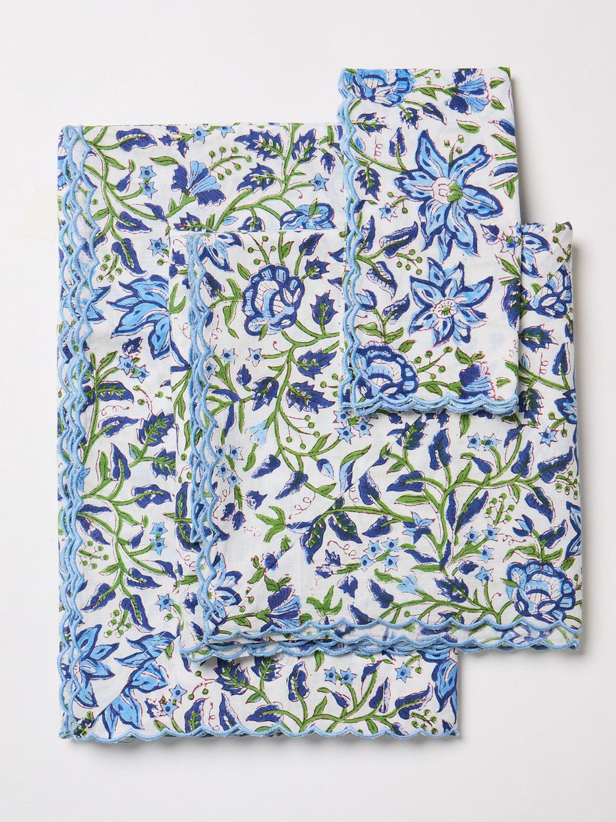 Scalloped Tablecloth, 120" x 63"