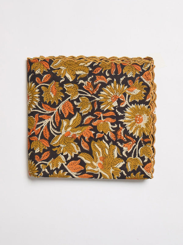Scalloped Tablecloth, 72" x 63" — view 8