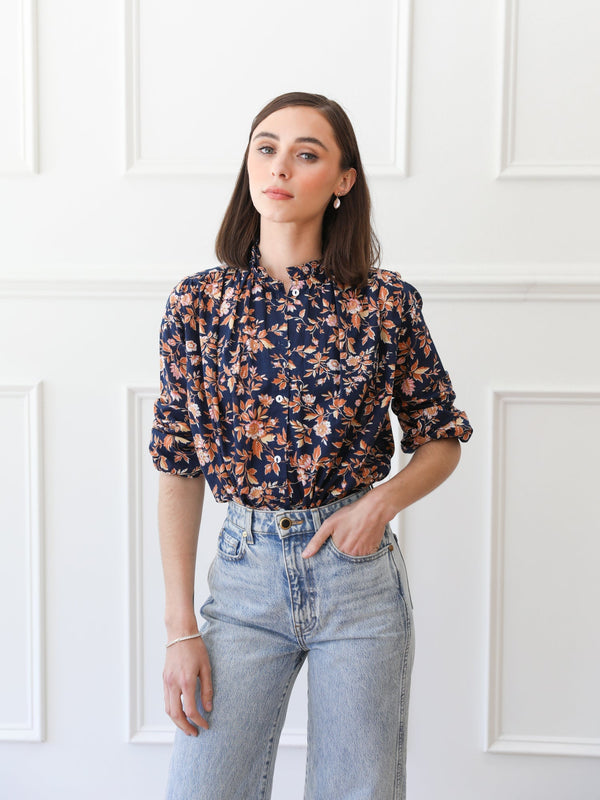 Francesca Top in Montmartre — view 1