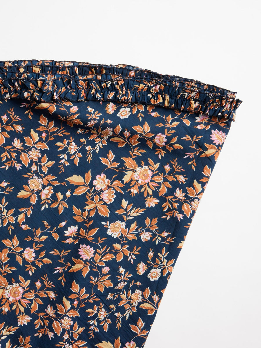 Cocktail Tablecloth in Montmartre — alternate view